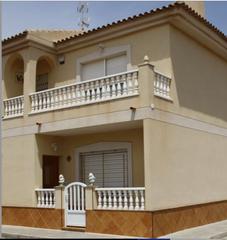 Haus in Calle aire 33d. Casa nueva zona el refugio