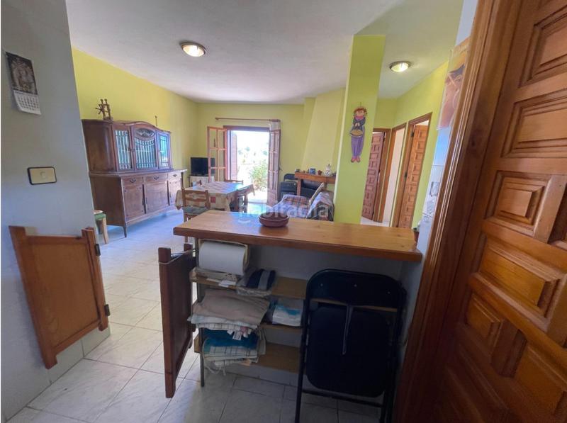 Foto fdc8feee-f6db-40dd-864d-e04784c1f863. Piso en calle andrés segovia 1 piso gran terraza, parking y vista en hornillo en Águilas