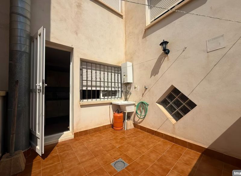 Foto fb463ab3-0958-43d0-9caa-a54ec3e595b6. Casa a Casco Antiguo Águilas
