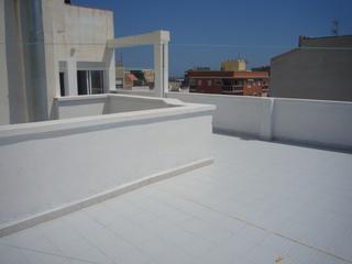 Attico in Casco Antiguo. Ático nuevo en avenida principal