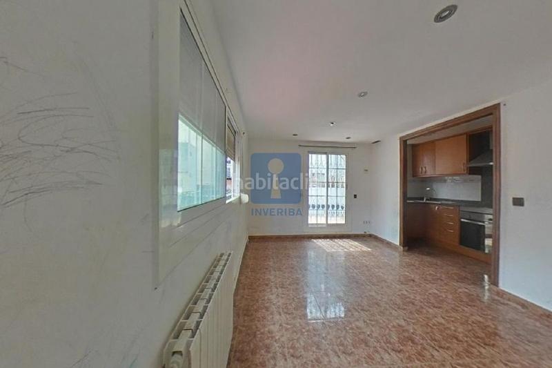 Foto 31c760c3-b9e6-4e2c-aadb-dea968a1e761. Casa adossada amb calefacció a La Salut Badalona