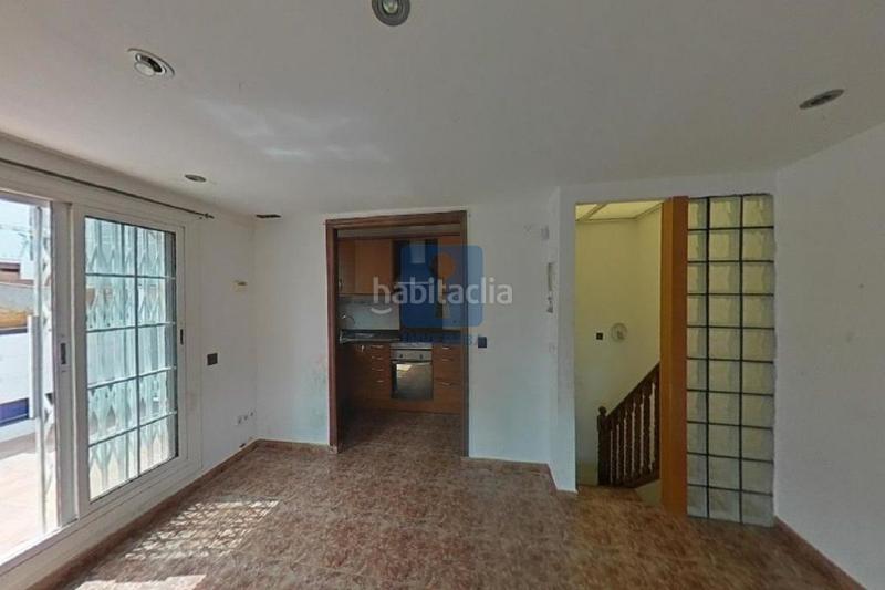 Foto 3f7e2376-52d4-41cc-922f-28c4003974e5. Casa adossada amb calefacció a La Salut Badalona