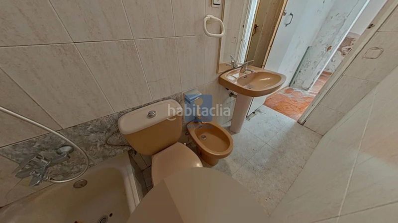 Foto 1387e48e-77d6-495e-9927-22838b33a1fa. Casa adossada a Can Vidalet Esplugues de Llobregat