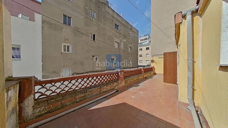Foto 2393e369-b78a-49e6-8c96-4d475c5f1144. Casa adossada a Can Vidalet Esplugues de Llobregat