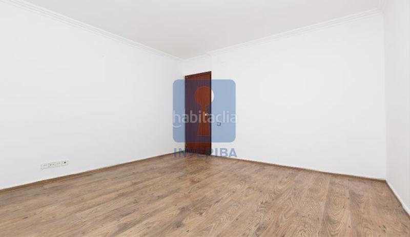 Foto b3f4ec2b-76aa-491f-a1a6-7e3310cd657d. Haus mit parking pool in Olesa de Bonesvalls