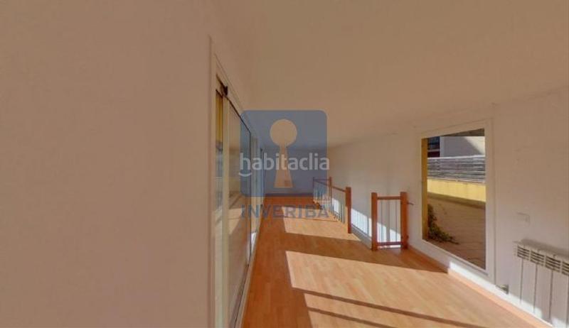 Foto 1ba17289-f877-4e86-8b3d-2af8847c20e4. Duplex con riscaldamento in Marianao Sant Boi de Llobregat