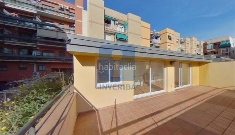 Foto 3218f635-d6f3-41a7-bbfa-a2e1cccf14dd. Duplex con riscaldamento in Marianao Sant Boi de Llobregat