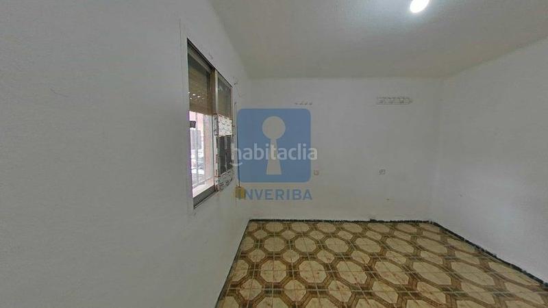 Foto 50bcb399-b30b-435e-b116-2f43f6e985c9. Piso inmueble ilegalmente okupado situado en la calle alfonso xii 788, 13, , barcelona en Badalona
