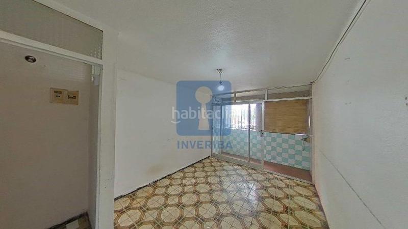 Foto 7a284de3-d8f6-4c66-99e0-c0c0b7c2e0c4. Piso inmueble ilegalmente okupado situado en la calle alfonso xii 788, 13, , barcelona en Badalona