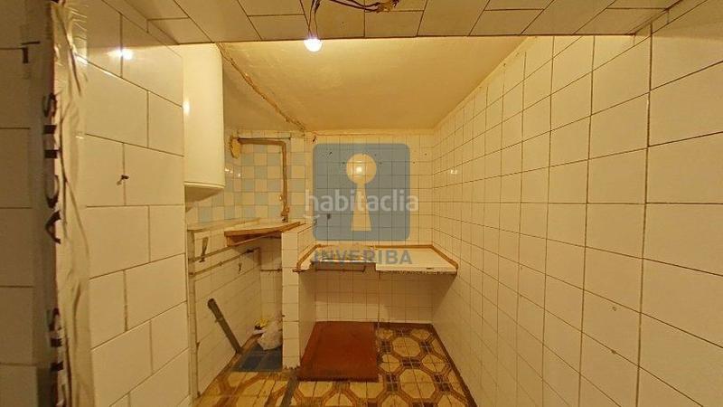 Foto e3d1810f-8e46-413b-ad8d-36f72d2565de. Piso inmueble ilegalmente okupado situado en la calle alfonso xii 788, 13, , barcelona en Badalona