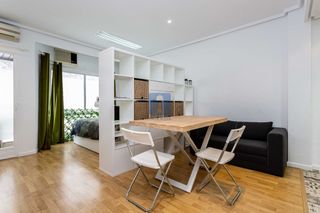 Flat in Evaristo San Miguel