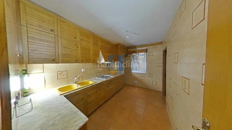 Foto ae68b010-f581-4f84-aaaa-bffd3e9e8dd3. Flat in La Gavarra Cornellà de Llobregat