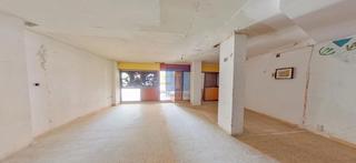 Local Comercial  Freixe. Local en venta en calle freixe, cornellà de llobregat, barcelona