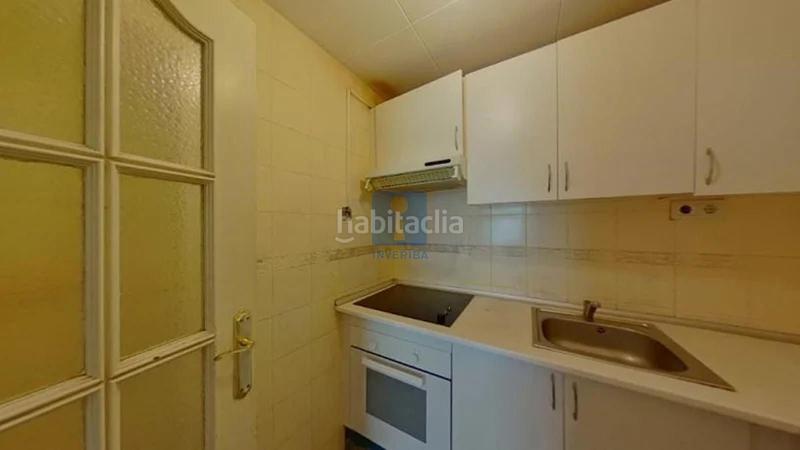 Foto 39451db8-a23b-4a38-8707-db99b87e911a. Piso inmueble ilegalmente okupado situado en la calle ferrocarril 58, 3 g1, mollet del vallés, barcelona en Mollet del Vallès