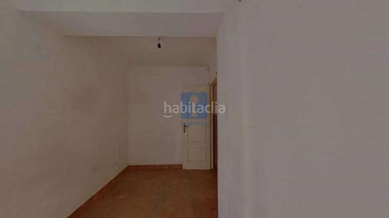 Foto 576ab420-fc80-48e3-9d54-38e693796a3f. Piso inmueble ilegalmente okupado situado en la calle ferrocarril 58, 3 g1, mollet del vallés, barcelona en Mollet del Vallès