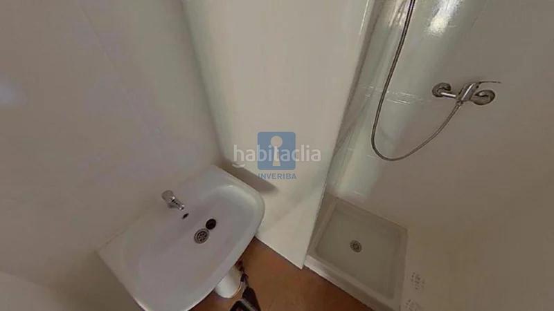 Foto 9e86cb66-5142-407a-a92f-98d6269eaca9. Piso inmueble ilegalmente okupado situado en la calle ferrocarril 58, 3 g1, mollet del vallés, barcelona en Mollet del Vallès