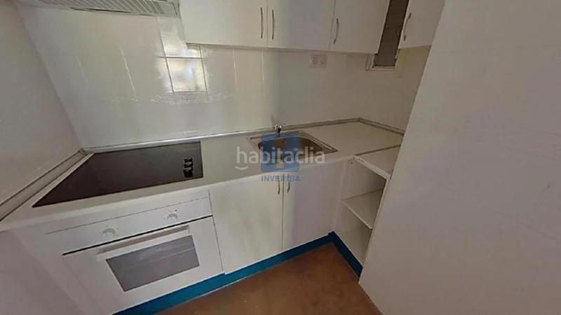 Foto b825d3d1-47a2-4003-857e-ae7d7c33d6c7. Piso inmueble ilegalmente okupado situado en la calle ferrocarril 58, 3 g1, mollet del vallés, barcelona en Mollet del Vallès