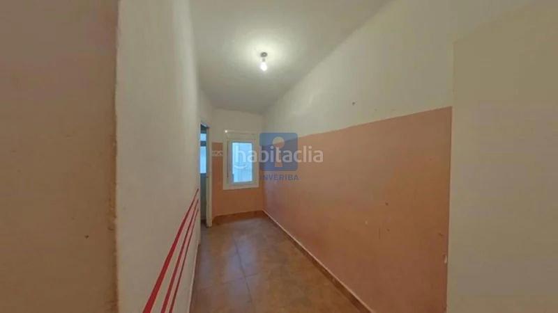 Foto f1c83e61-32c5-4c4b-b12b-bc4ce452755d. Piso inmueble ilegalmente okupado situado en la calle ferrocarril 58, 3 g1, mollet del vallés, barcelona en Mollet del Vallès