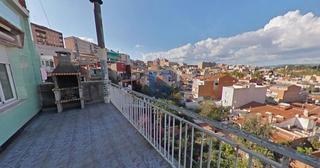 Casa adossada  Advocat viladot. Casa de 11 habitaciones en venta en el centro de sabadell, barce