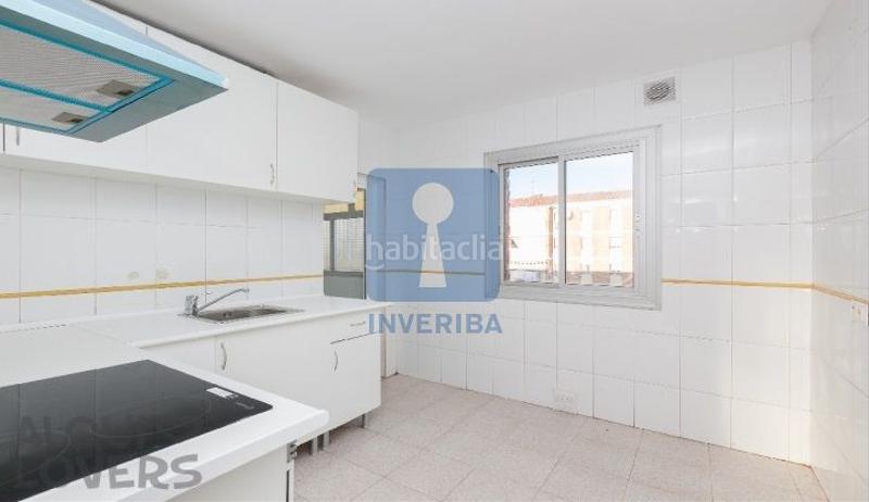 Foto b88313fe-cee7-46f7-8229-adc4e01dc14d. Pis a Camps Blancs Sant Boi de Llobregat