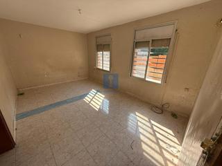 Etagenwohnung  Joan salvat i papasseit. Piso en venta en calle salvat papasseit, sant boi de llobregat,
