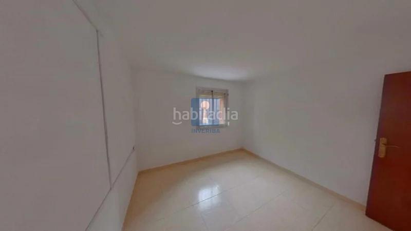 Foto 9d61f1d2-5b3d-4f17-826c-0737fa0df211. Piso inmueble okupado situado en la calle cavall bernat , barcelona en Terrassa