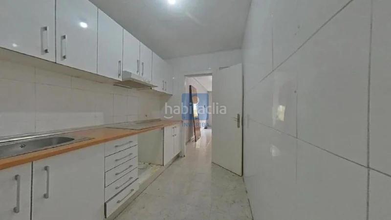 Foto efc73d5f-7c73-47a5-8a4d-e07c34fa1ca7. Pis a Les Torres Rubí