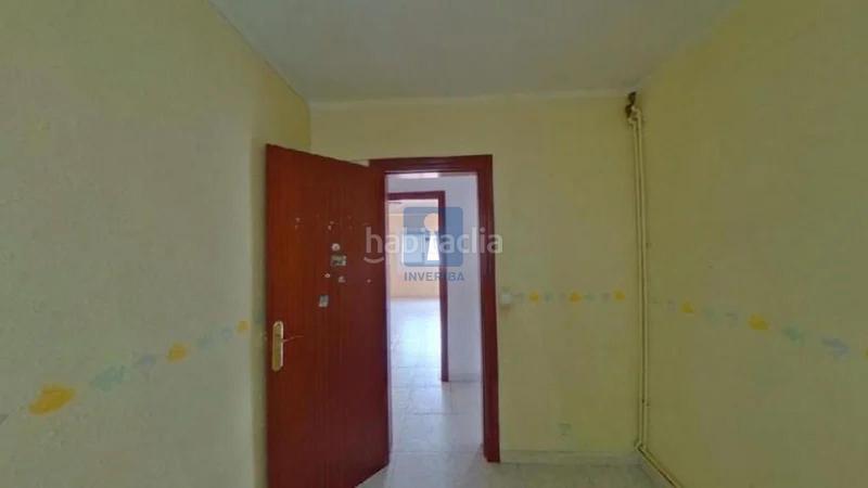 Foto 1166ce5d-82f9-4872-a2f9-cddc45904f0c. Piso inmueble ilegalmente okupado situado en la calle montmany 24, 31, , barcelona en Sant Boi de Llobregat