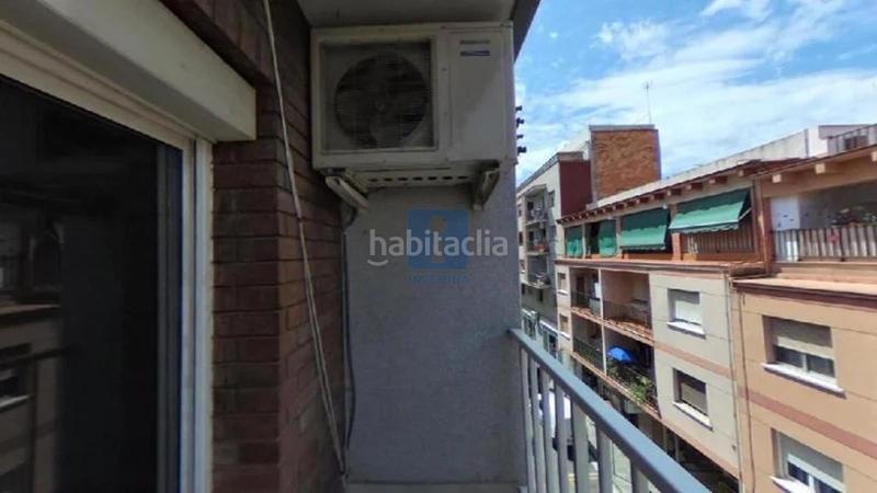 Foto 5562521a-568b-446a-8460-1771d455b371. Piso inmueble ilegalmente okupado situado en la calle montmany 24, 31, , barcelona en Sant Boi de Llobregat