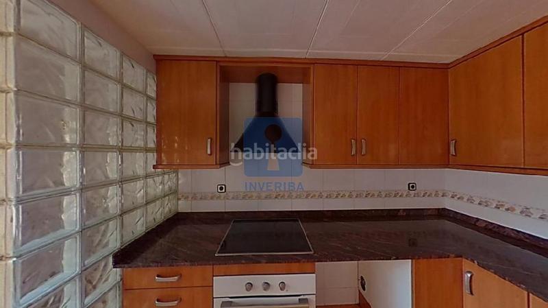 Foto 73dfb614-e8d3-473f-982a-96698644c464. Etagenwohnung mit heizung in Centre Rubí