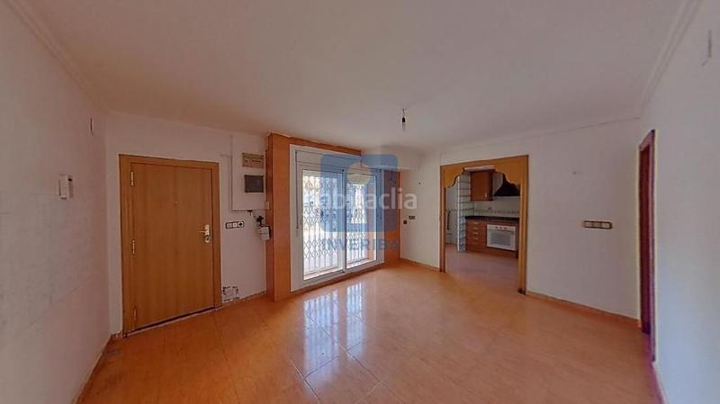 Foto 9ec17c6b-f618-413c-be89-3030792da387. Etagenwohnung mit heizung in Centre Rubí