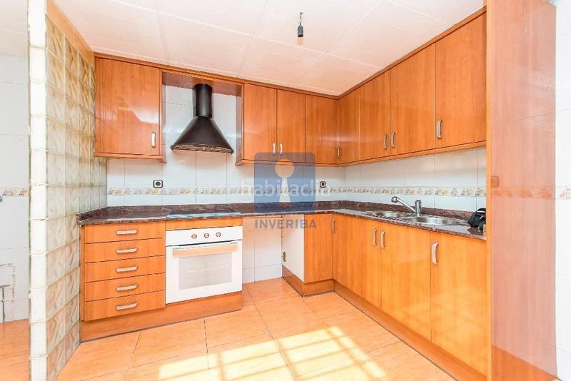 Foto a7570511-c592-44f1-a772-8877dcd81c03. Etagenwohnung mit heizung in Centre Rubí