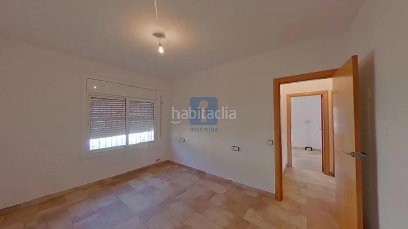 Foto 0244cce5-ecfa-4642-8ac1-cdb3d06b41af. Xalet amb calefacció aparcament piscina a Can Vinyals Esparreguera