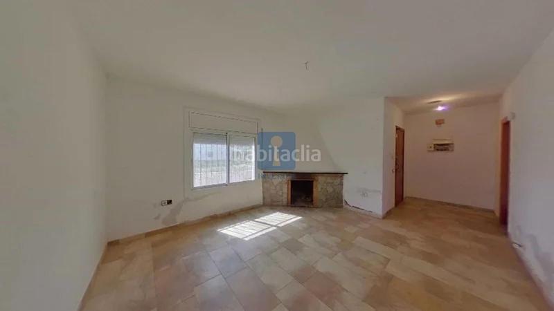 Foto 37653d97-5c53-4084-b955-9e7c1662ee3b. Xalet amb calefacció aparcament piscina a Can Vinyals Esparreguera