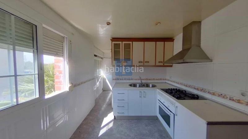 Foto 06570ac9-9205-4d38-804a-5e816a4b2235. Pis a Camps Blancs Sant Boi de Llobregat