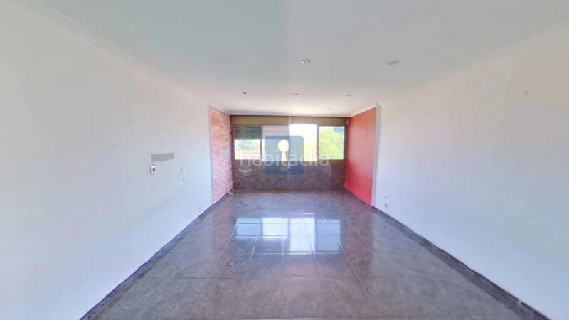 Foto 6ee6a9bf-00b0-4b01-bf30-d883654d32f5. Pis a Camps Blancs Sant Boi de Llobregat