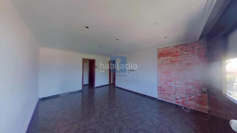 Foto 7f3bbf9b-5af6-4a4d-b5a0-c8d15208ce90. Pis a Camps Blancs Sant Boi de Llobregat