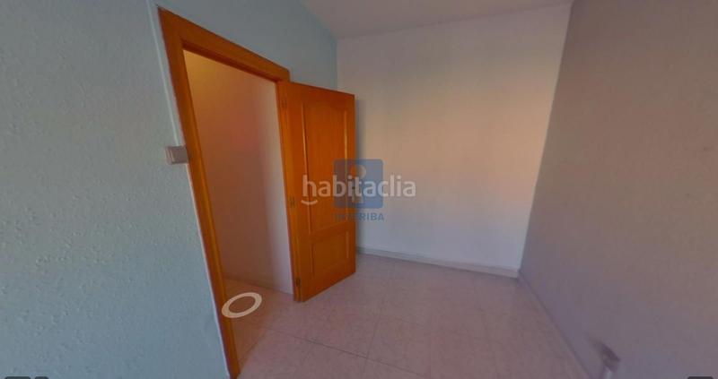 Foto ba311dde-5693-4d40-8699-9c6fc4fd3b74. Piso inmueble okupado situado en la calle torners , , barcelona en Sabadell