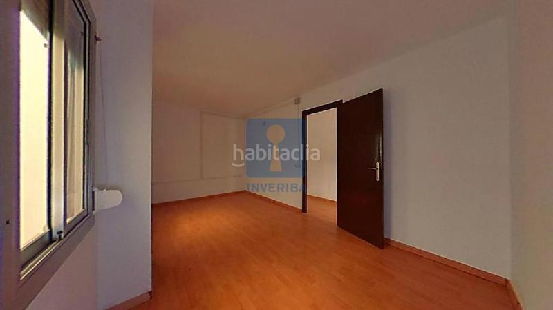 Foto 42e8c58c-f987-400b-9650-6c5c5ced6a20. Pis a Ajuntament-Maragall Ripollet