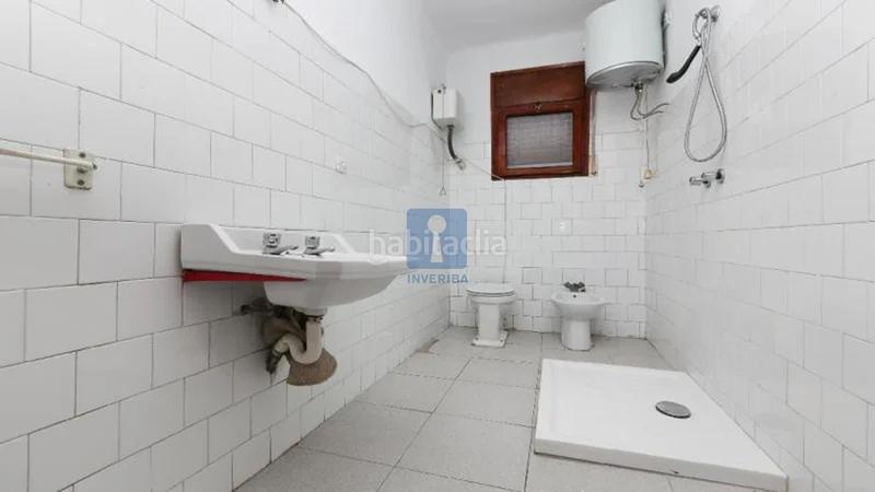 Foto b0c95959-bbcd-4b66-8c07-94ede70d85f0. Pis amb calefacció aparcament a Can Vallhonrat Rubí