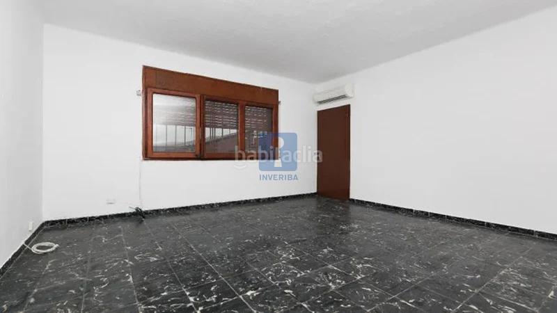 Foto b40e8661-9c01-42f7-be6b-22692fa7ea19. Pis amb calefacció aparcament a Can Vallhonrat Rubí