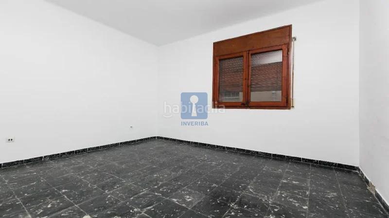 Foto f8c9ba39-2880-4fa8-a100-7cb07bbeabd3. Pis amb calefacció aparcament a Can Vallhonrat Rubí