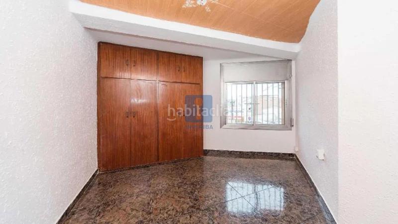 Foto ca8f2d38-cb6f-40f0-9362-388788ede2bc. Appartement dans Fondo Santa Coloma de Gramenet