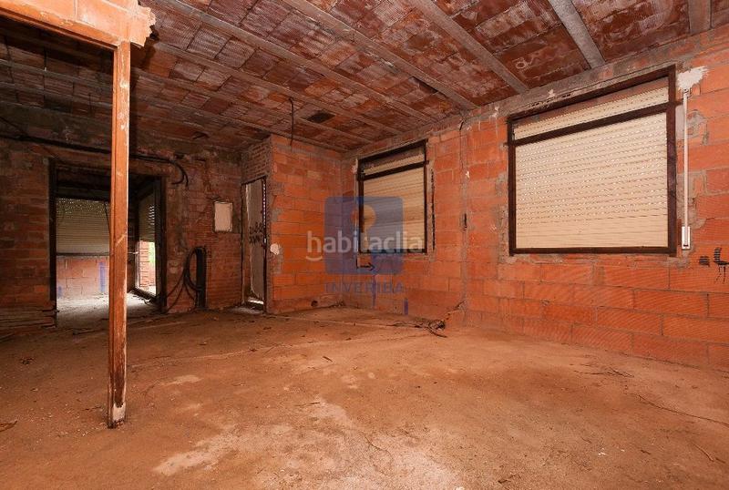Foto b1f908c5-f70c-43bc-b654-3c0a235f44a9. Casa in Corbera de Llobregat
