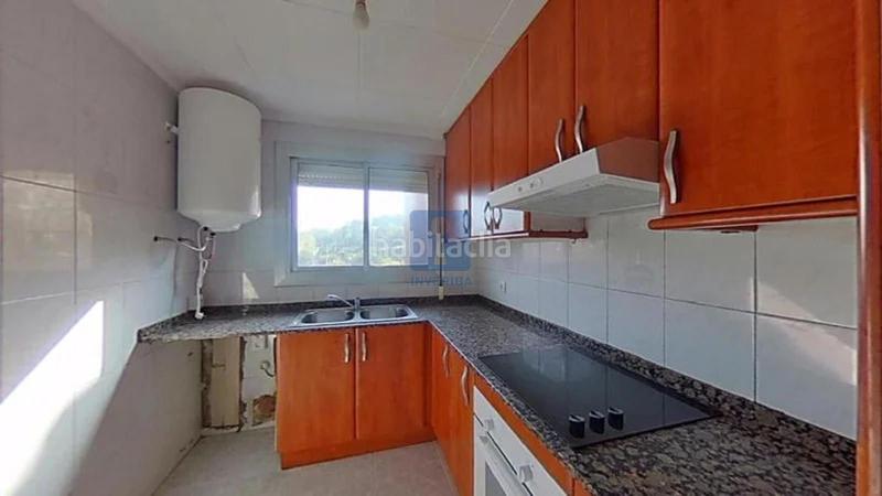 Foto 2e860fe7-906c-48e5-b9bc-8181d518eff6. Etagenwohnung in Centre Rubí