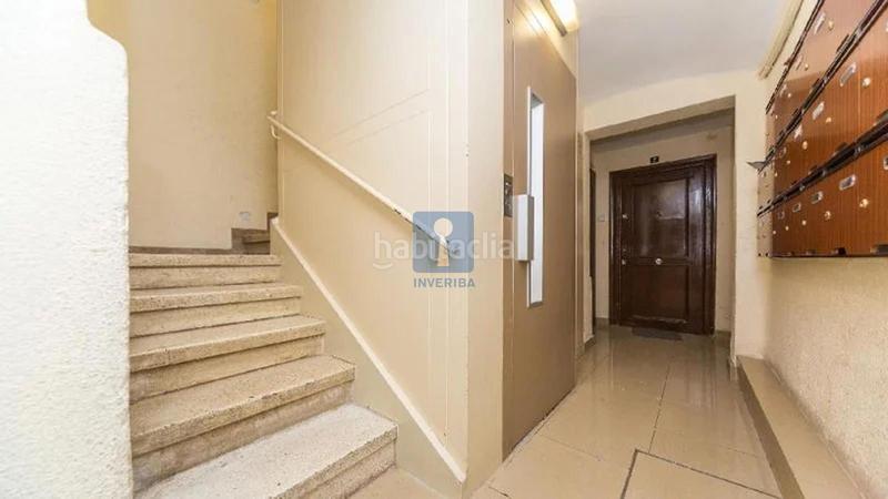 Foto 5e5c721b-c4aa-421c-828f-53bd39a5a8a3. Piso  en venta en calle travau, , en Turó de la Peira Barcelona