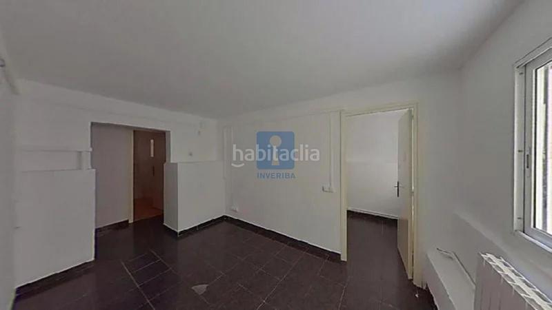 Foto f0597284-ed19-41b5-878b-bacbab3911f0. Piso  en venta en calle travau, , en Turó de la Peira Barcelona