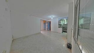 Pis  Santiago ramon y cajal. Piso en venta en sant boi de llobregat, barcelona.