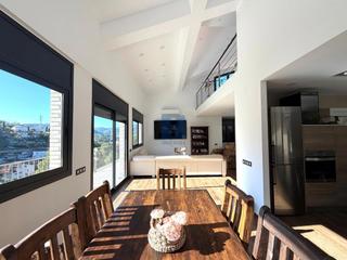 Xalet  Llobregat. Moderna casa con apartamento independiente, eficiencia energétic