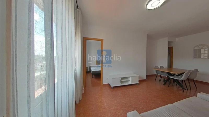 Foto f1163c55-a775-4474-bd3a-22b81e3f0fb7. Pis a Diagonal-Colomeres Gavà